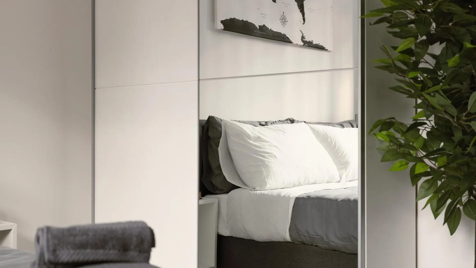 Apartment San Siro Suite - Close To The Stadium And Fiera Milan