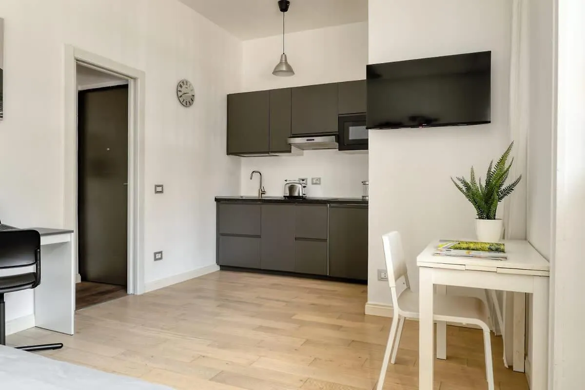 San Siro Suite - Close To The Stadium And Fiera Milan 0*,  Italy